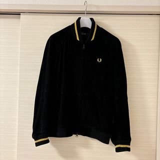 （セール）開催中 人気ブランドも続々プライス FRED PERRY（ゴールド/金色系）のフリマアイテム一覧 トップス