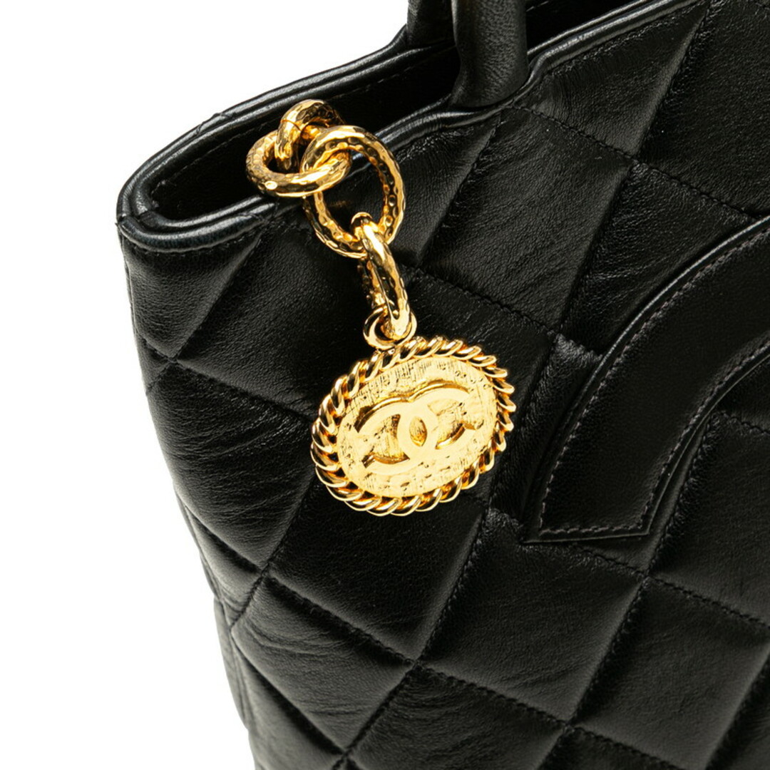 CHANEL - シャネル 復刻トート トートバッグ ラムスキン CHANEL - シャネル 復刻トート トートバッグ ラムスキン