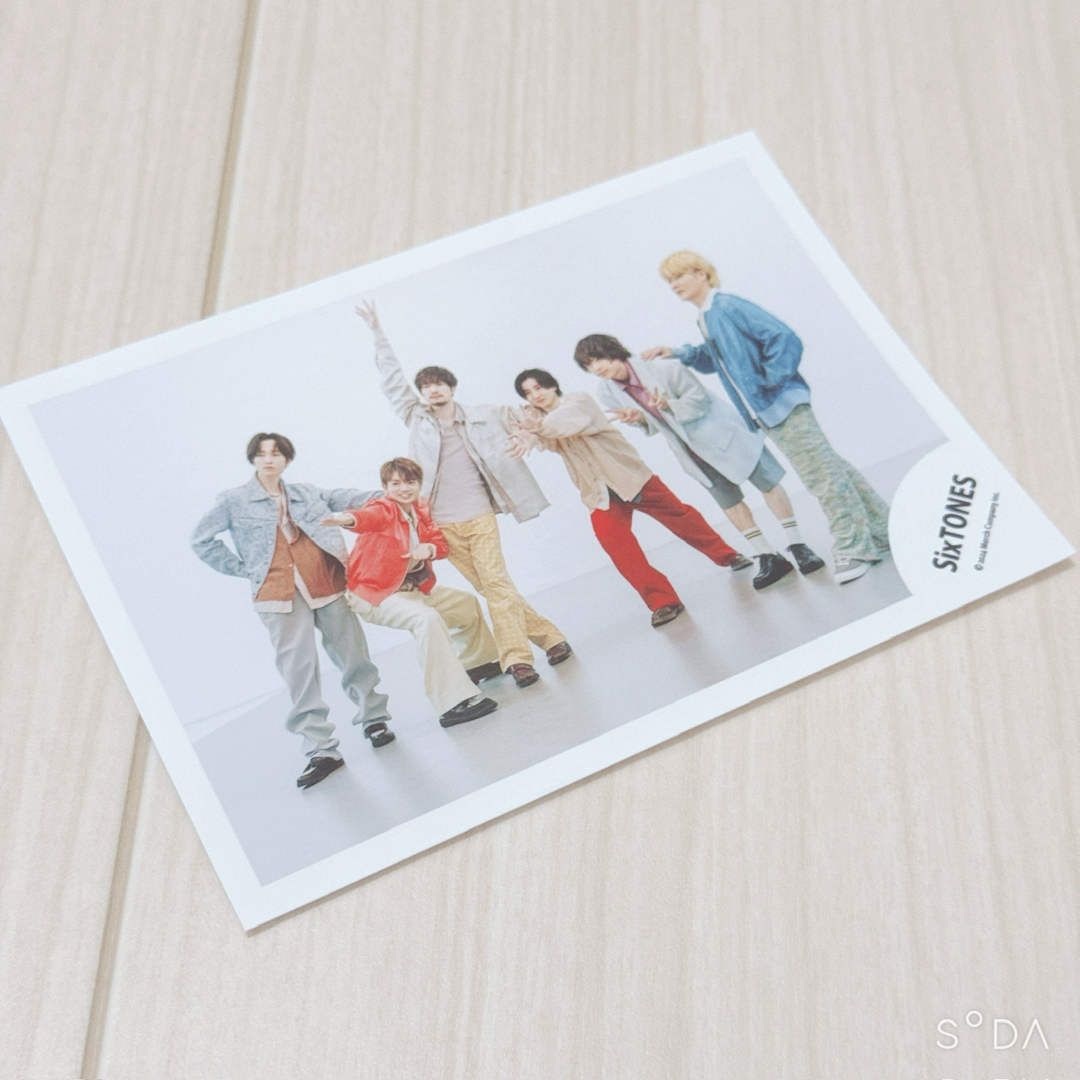 225. SixTONES 集合 公式写真 エンタメ/ホビーのタレントグッズ(アイドルグッズ)の商品写真