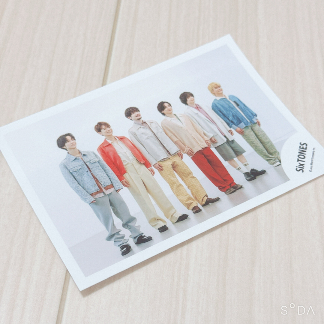226. SixTONES 集合 公式写真 エンタメ/ホビーのタレントグッズ(アイドルグッズ)の商品写真
