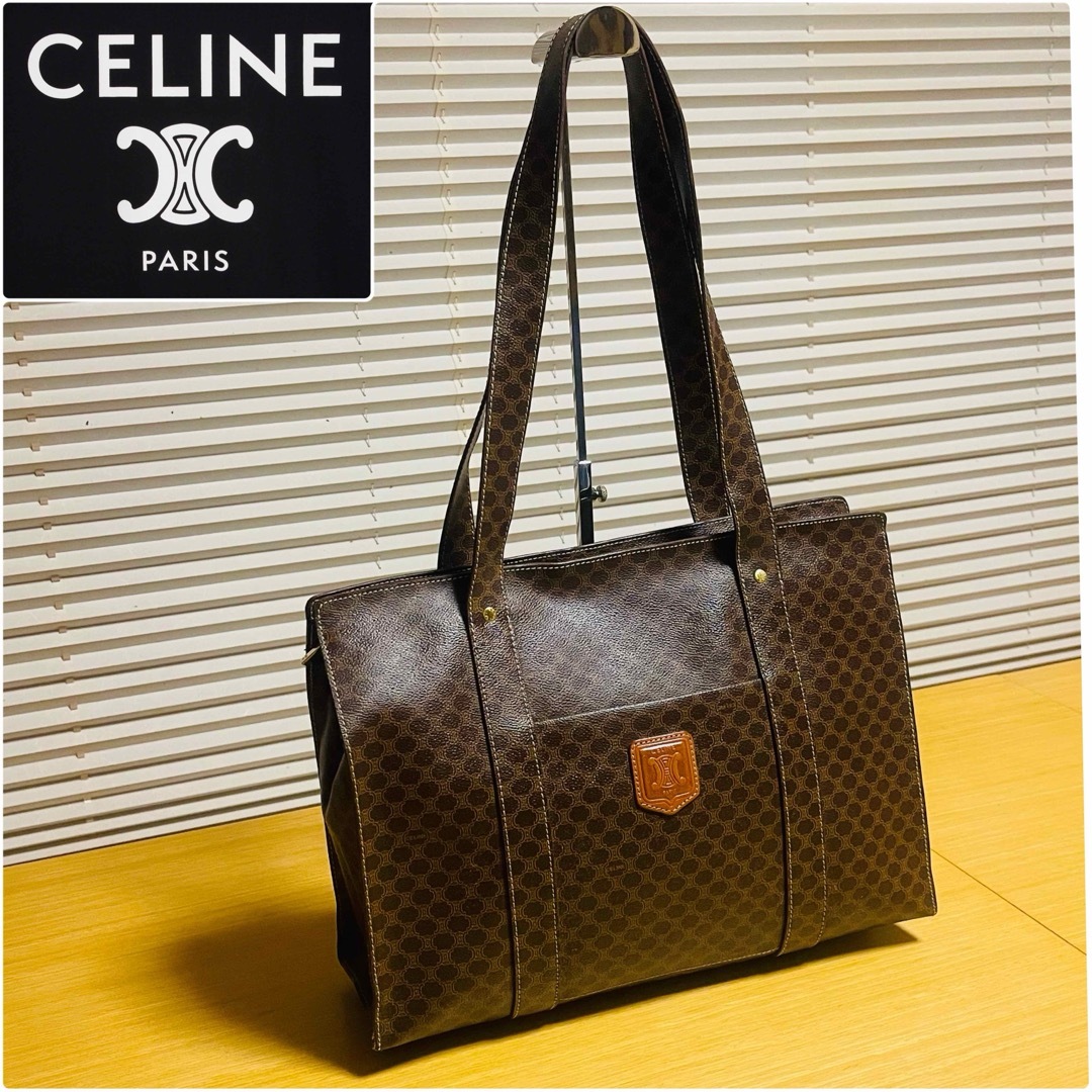 CELINE - 【美品】CELINEセリーヌ マカダム柄 トートバッグ CELINE - 【美品】CELINEセリーヌ マカダム柄 トートバッグ