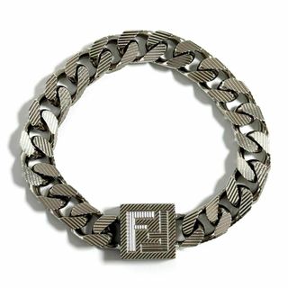 FENDIの中古フリマアイテム一覧 FENDIの中古フリマアイテム一覧