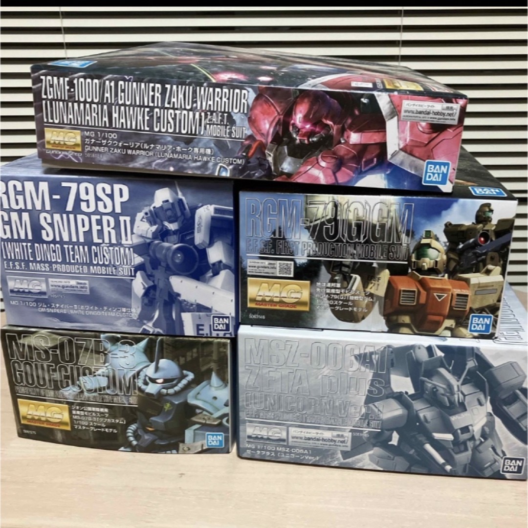 BANDAI(バンダイ)のガンプラ MGまとめ売り エンタメ/ホビーのおもちゃ/ぬいぐるみ(模型/プラモデル)の商品写真
