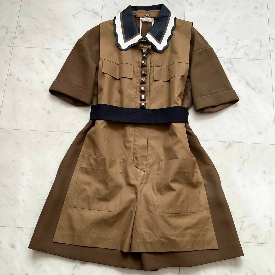 FENDI - FENDI 近年 スカラップレザー襟 スタッズ FENDI - FENDI 近年 スカラップレザー襟 スタッズ