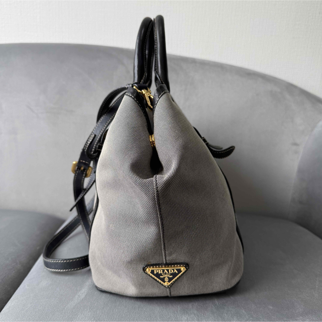 PRADA - プラダ ロゴジャガード 2way ハンドバッグ ショルダー PRADA - プラダ ロゴジャガード 2way ハンドバッグ ショルダー