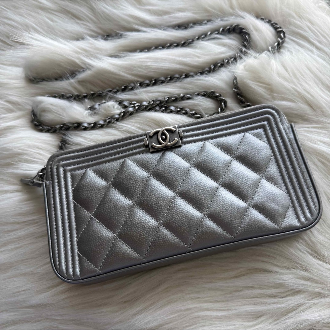 CHANEL - シャネル ボーイ チェーンウォレット ショルダー ココ CHANEL - シャネル ボーイ チェーンウォレット ショルダー ココ