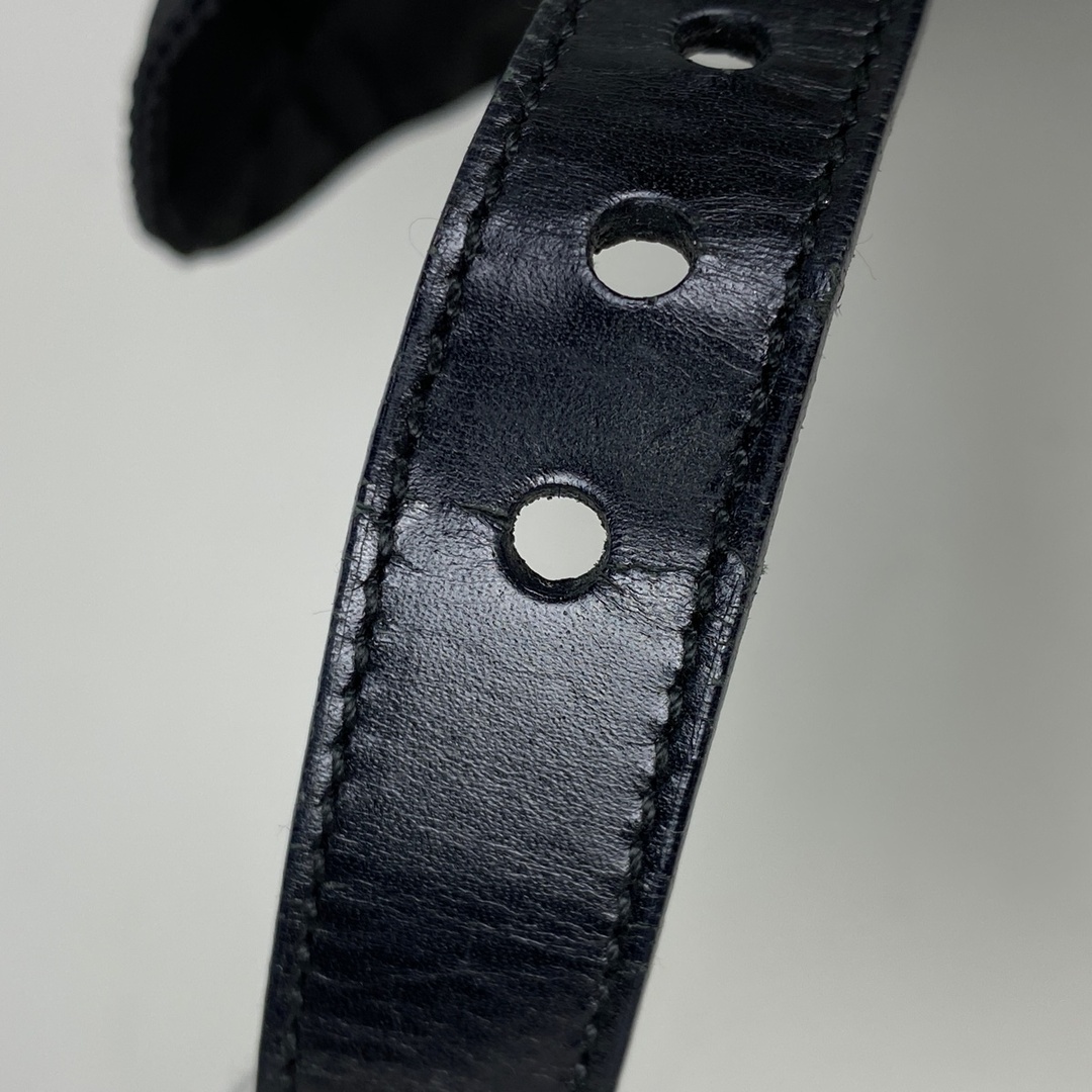 PRADA - プラダ ロゴプレート リュックサック レディース 【中古 PRADA - プラダ ロゴプレート リュックサック レディース 【中古