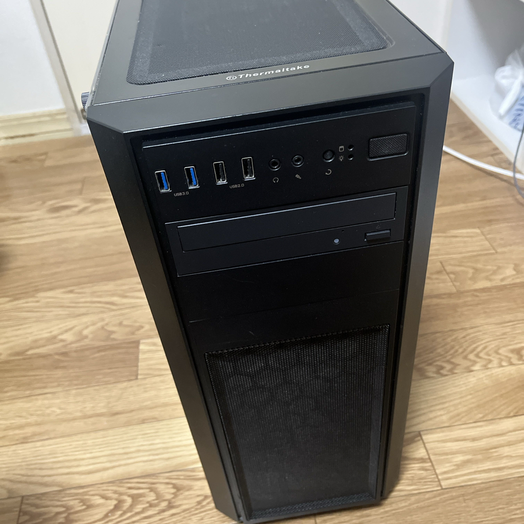 ゲーミングpc GTX1650 CPU i5 10400F スマホ/家電/カメラのPC/タブレット(デスクトップ型PC)の商品写真