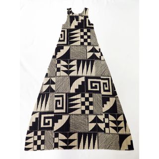 PLEATS PLEASE ISSEY MIYAKE(ワンピース)のフリマアイテム一覧 PLEATS PLEASE ISSEY MIYAKE(ワンピース)のフリマアイテム一覧