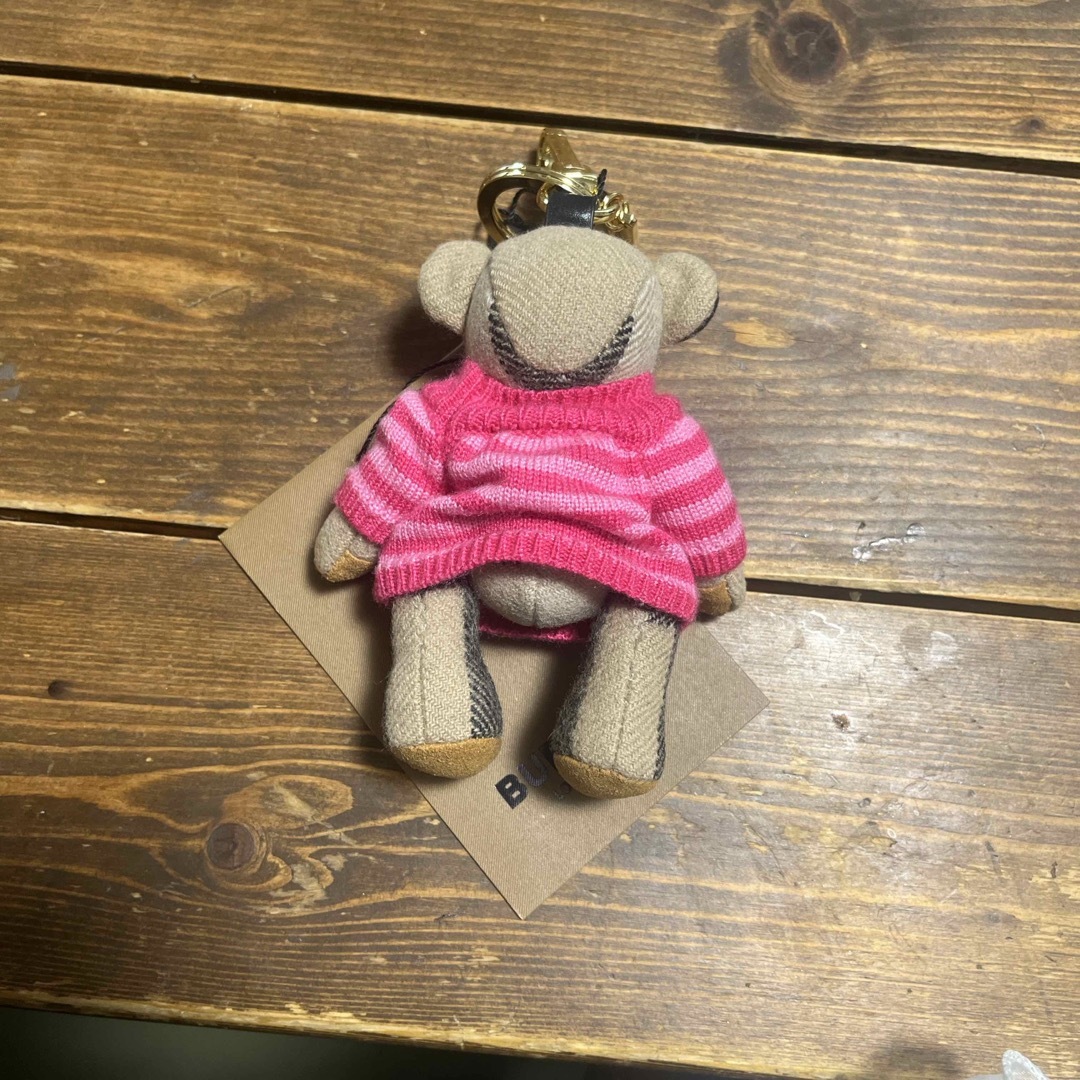 BURBERRY - BURBERRYバーバリーベアチャームピンクニットの通販 BURBERRY - BURBERRYバーバリーベアチャームピンクニットの通販