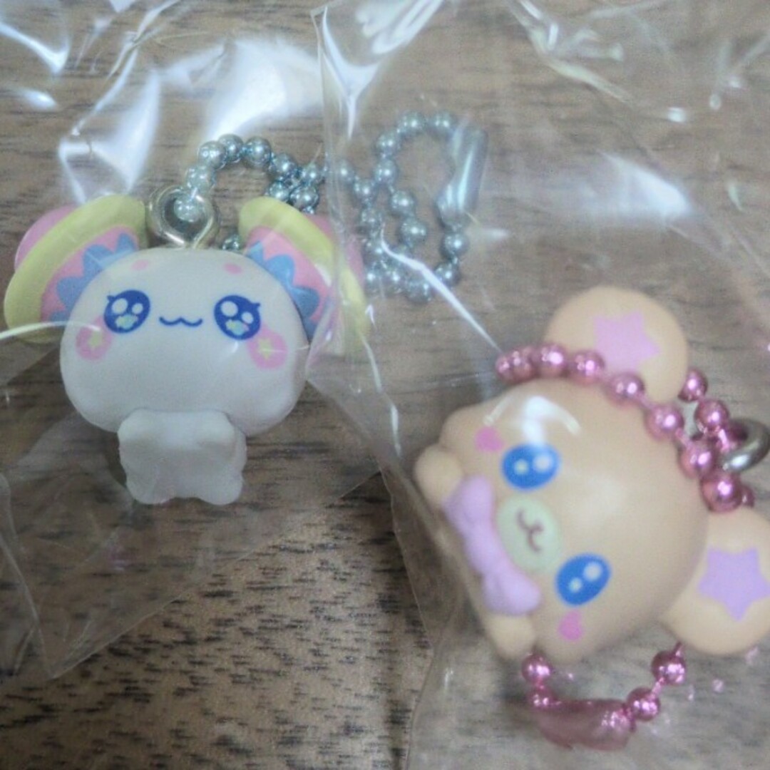 BANDAI(バンダイ)のぷちきゅあ マスコットwithチョコスナック もふるん&ふわ エンタメ/ホビーのおもちゃ/ぬいぐるみ(キャラクターグッズ)の商品写真