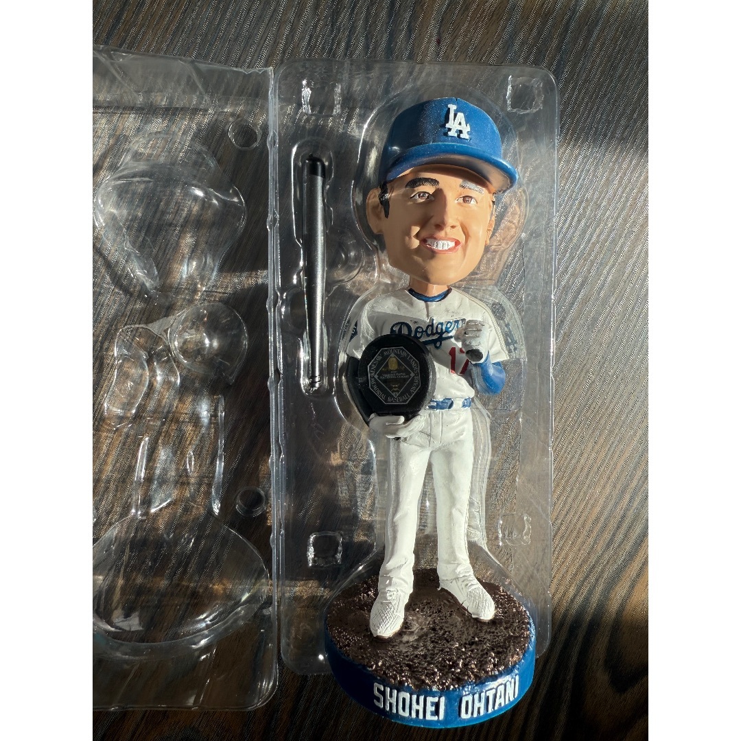 大谷翔平ボブルヘッド 5月7日までの出品です。