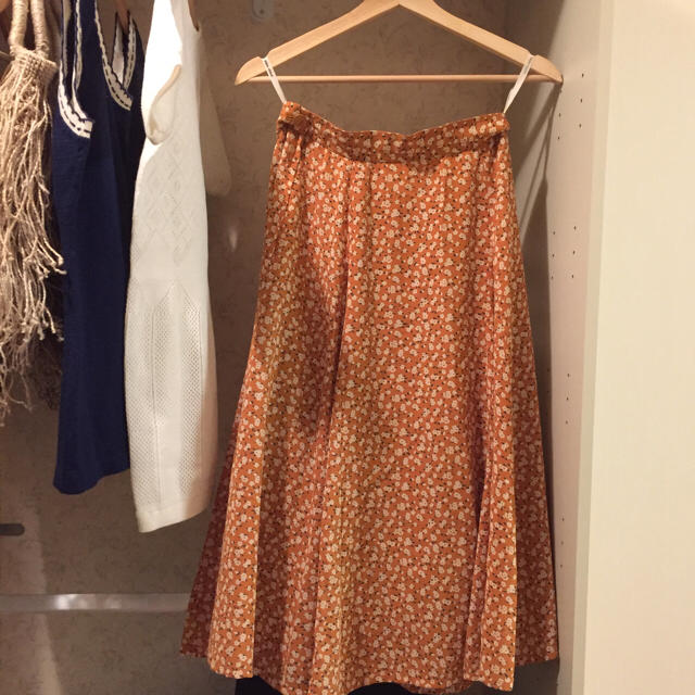 Chloe(クロエ)のvintage Chloe flower skirt. レディースのスカート(ひざ丈スカート)の商品写真