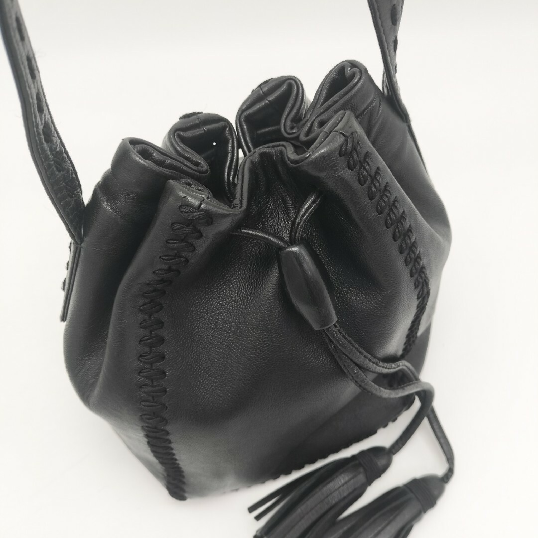 PRADA - 極美品✨プラダ ショルダーバッグ オールレザー PRADA - 極美品✨プラダ ショルダーバッグ オールレザー
