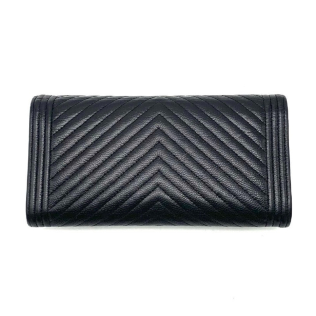 中古】良品 CHANEL ボーイシャネル シェブロン ココマーク V 中古】良品 CHANEL ボーイシャネル シェブロン ココマーク V