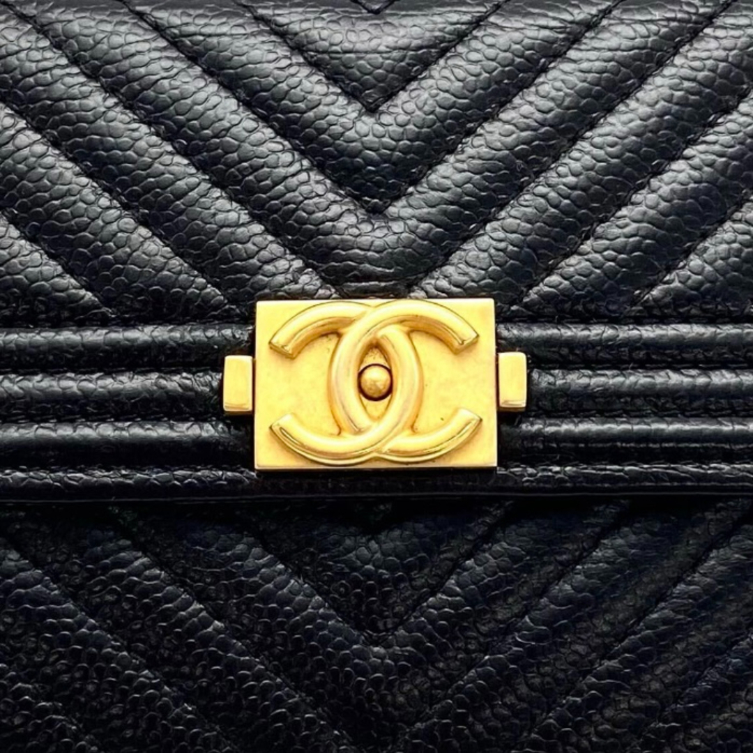 中古】良品 CHANEL ボーイシャネル シェブロン ココマーク V 中古】良品 CHANEL ボーイシャネル シェブロン ココマーク V