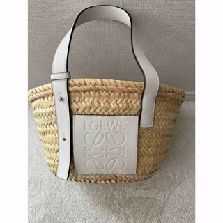 LOEWE(かごバッグ/ストローバッグ)のフリマアイテム一覧 LOEWE(かごバッグ/ストローバッグ)のフリマアイテム一覧
