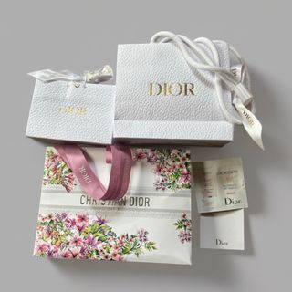 Christian Dior(ショップ袋)のフリマアイテム一覧 Christian Dior(ショップ袋)のフリマアイテム一覧