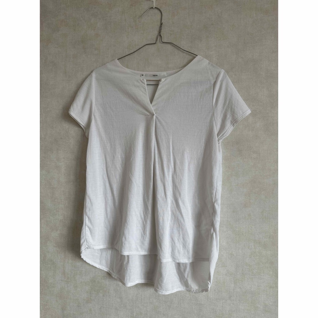 YEVS(イーブス)のイーブス Tシャツ ホワイト レディースのトップス(Tシャツ(半袖/袖なし))の商品写真