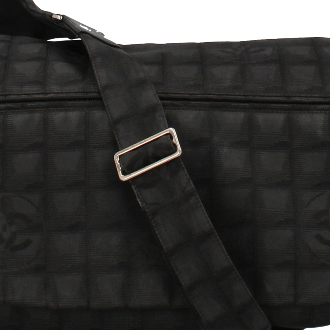 CHANEL - シャネル ニュートラベルライン メッセンジャーバッグ CHANEL - シャネル ニュートラベルライン メッセンジャーバッグ