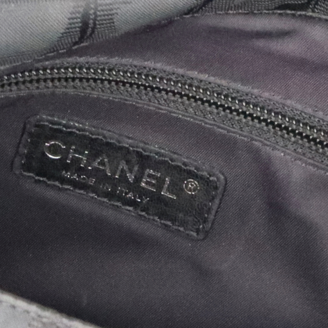 CHANEL - シャネル ニュートラベルライン メッセンジャーバッグ CHANEL - シャネル ニュートラベルライン メッセンジャーバッグ