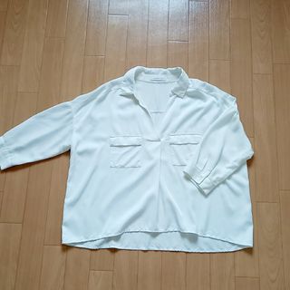 ローリーズファーム(LOWRYS FARM)のLOWRYS FARM　ブラウス Vネック(シャツ/ブラウス(長袖/七分))