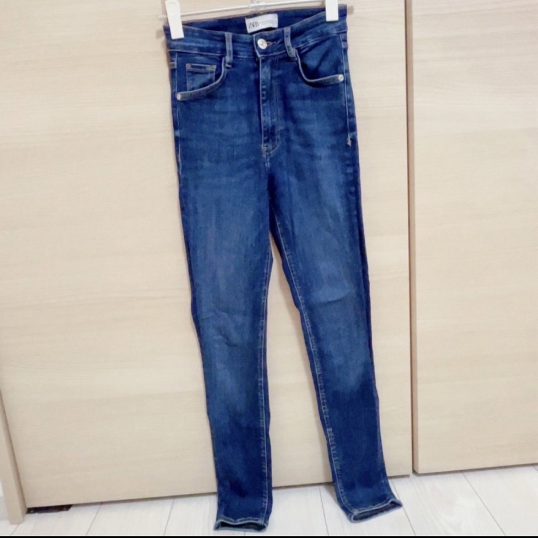 ZARA(ザラ)のZARA デニム レディースのパンツ(デニム/ジーンズ)の商品写真