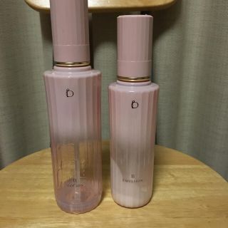 シセイドウ(SHISEIDO (資生堂))のベネフィーク IMローションII、エマルジョンIIの空容器です☆(容器)