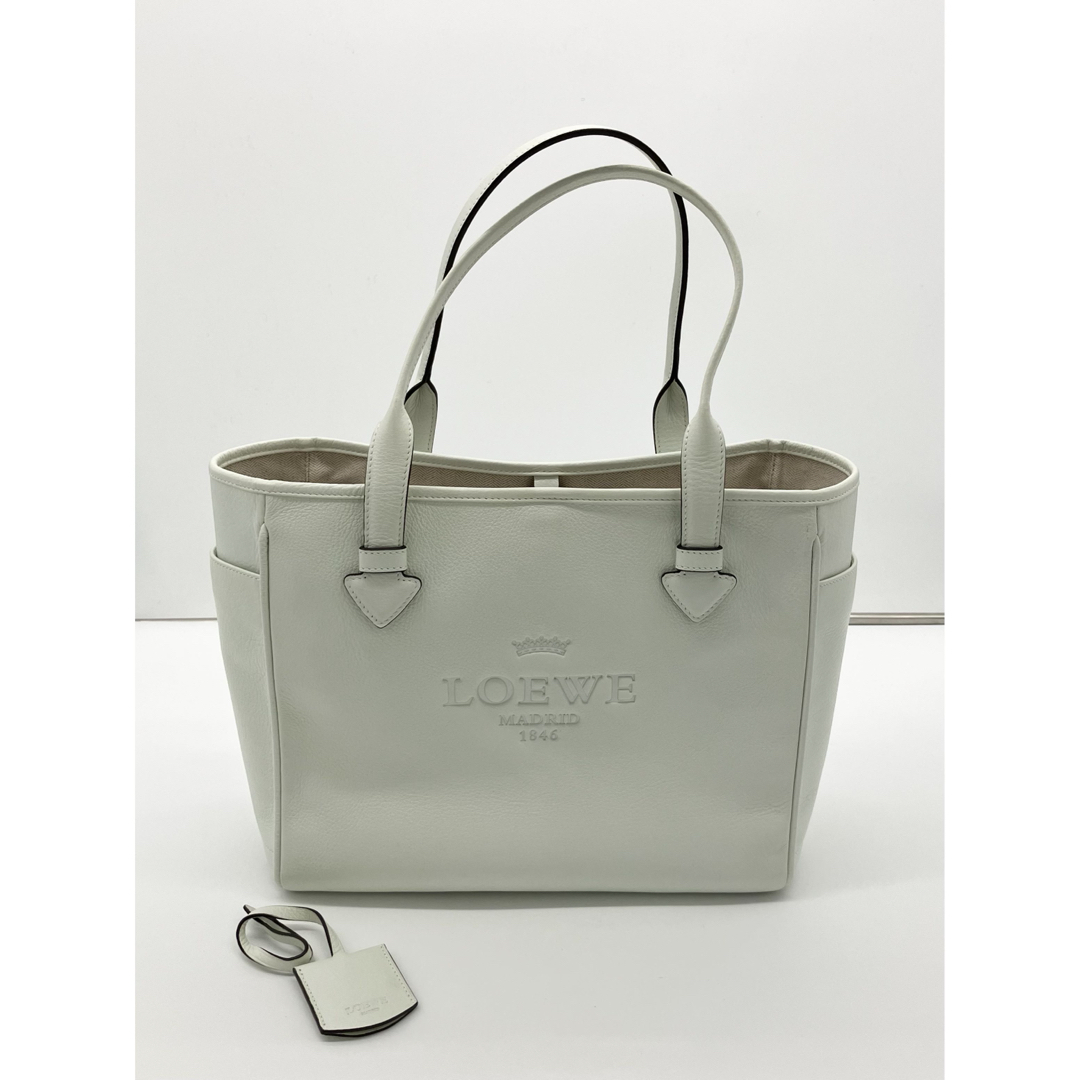 LOEWE - LOEWE ヘリテージ トートバッグ ホワイトの通販 by LOEWE - LOEWE ヘリテージ トートバッグ ホワイトの通販 by