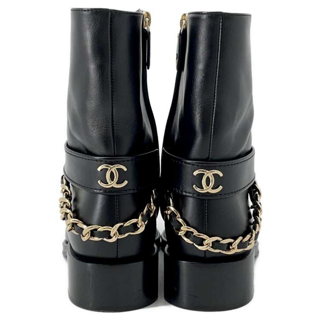 CHANEL - シャネル ショートブーツ ココマーク チェーン レザー CHANEL - シャネル ショートブーツ ココマーク チェーン レザー