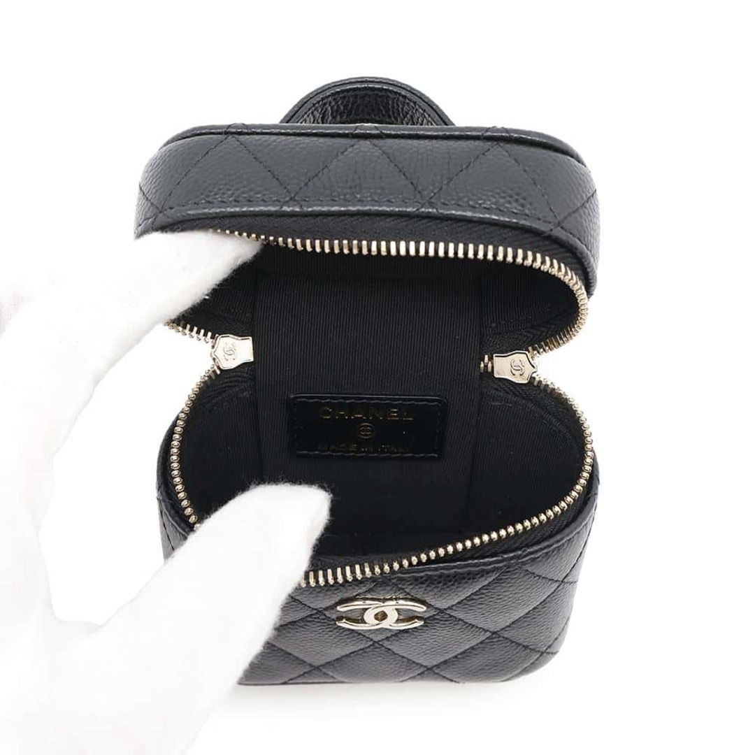 CHANEL - シャネル チェーンバニティー ケース スモール CHANEL - シャネル チェーンバニティー ケース スモール
