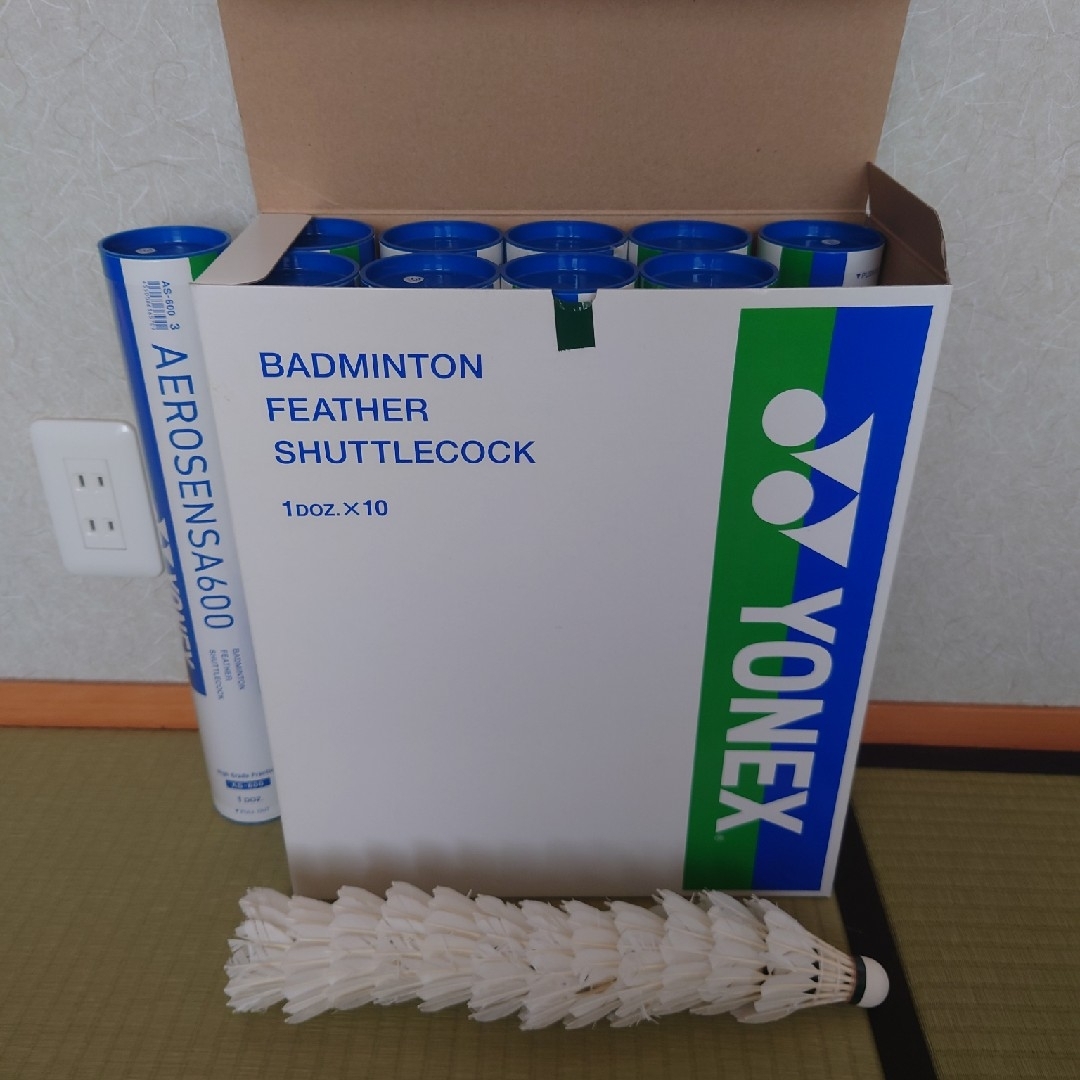 YONEX(ヨネックス)のバドミントン ノック用シャトル 10ダース 【25050103】 スポーツ/アウトドアのスポーツ/アウトドア その他(バドミントン)の商品写真