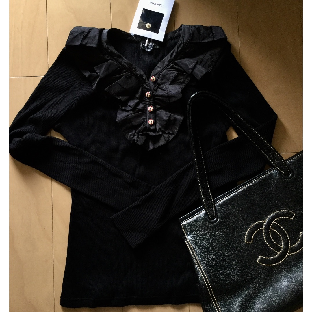 CHANEL - CHANELニットの通販 by すぐに発送可能です|シャネル CHANEL - CHANELニットの通販 by すぐに発送可能です|シャネル