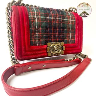 CHANEL(ショルダーバッグ)のフリマアイテム一覧 CHANEL(ショルダーバッグ)のフリマアイテム一覧