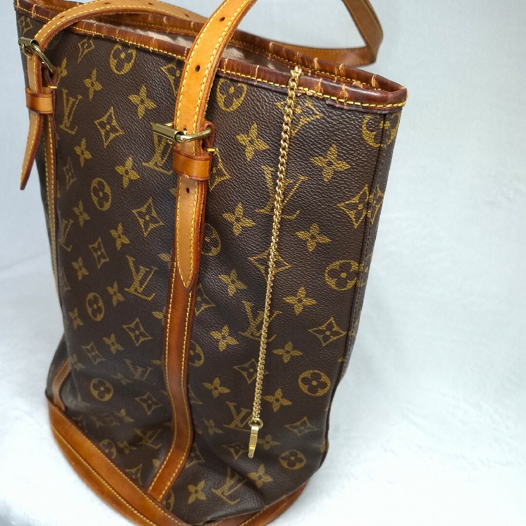 LOUIS VUITTON - LOUIS VUITTON バケットGM モノグラム トート LOUIS VUITTON - LOUIS VUITTON バケットGM モノグラム トート