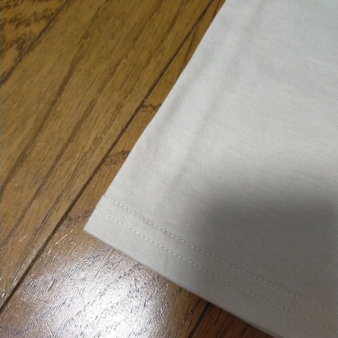 【匿名配送】子ども服・ウサギプリントTシャツ(サイズ130㌢)フリル袖 キッズ/ベビー/マタニティのキッズ服女の子用(90cm~)(Tシャツ/カットソー)の商品写真