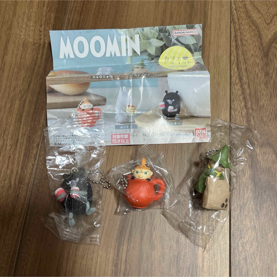 【新品】ムーミン ガチャガチャ チャーム スナフキン ミー カフェマスコット エンタメ/ホビーのアニメグッズ(キーホルダー)の商品写真