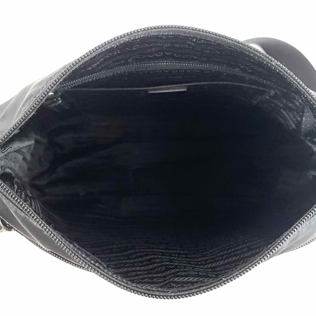 PRADA - 【極美品】プラダ ショルダーバッグ カメラバッグ PRADA - 【極美品】プラダ ショルダーバッグ カメラバッグ