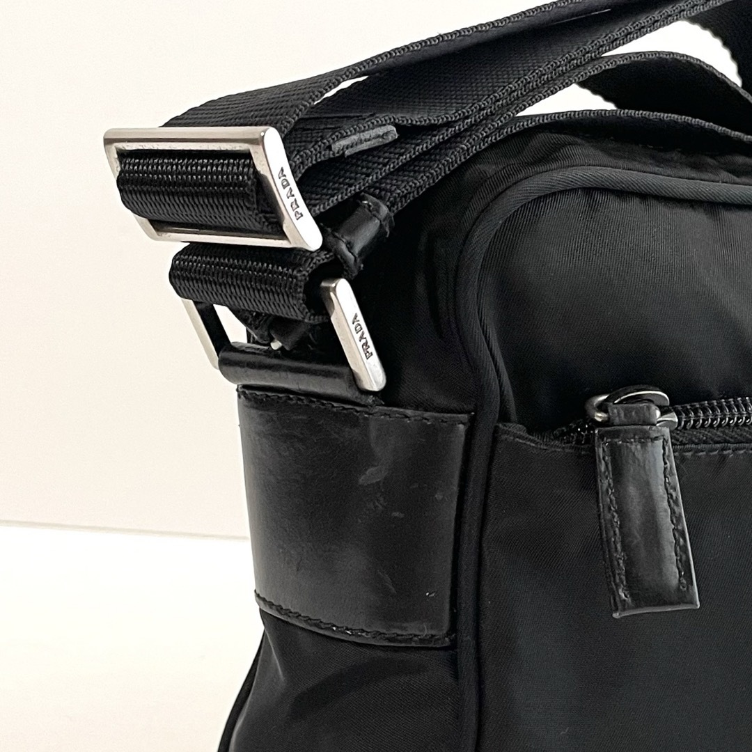 PRADA - 【美品】PRADA プラダ ショルダーバッグ カメラバッグ PRADA - 【美品】PRADA プラダ ショルダーバッグ カメラバッグ
