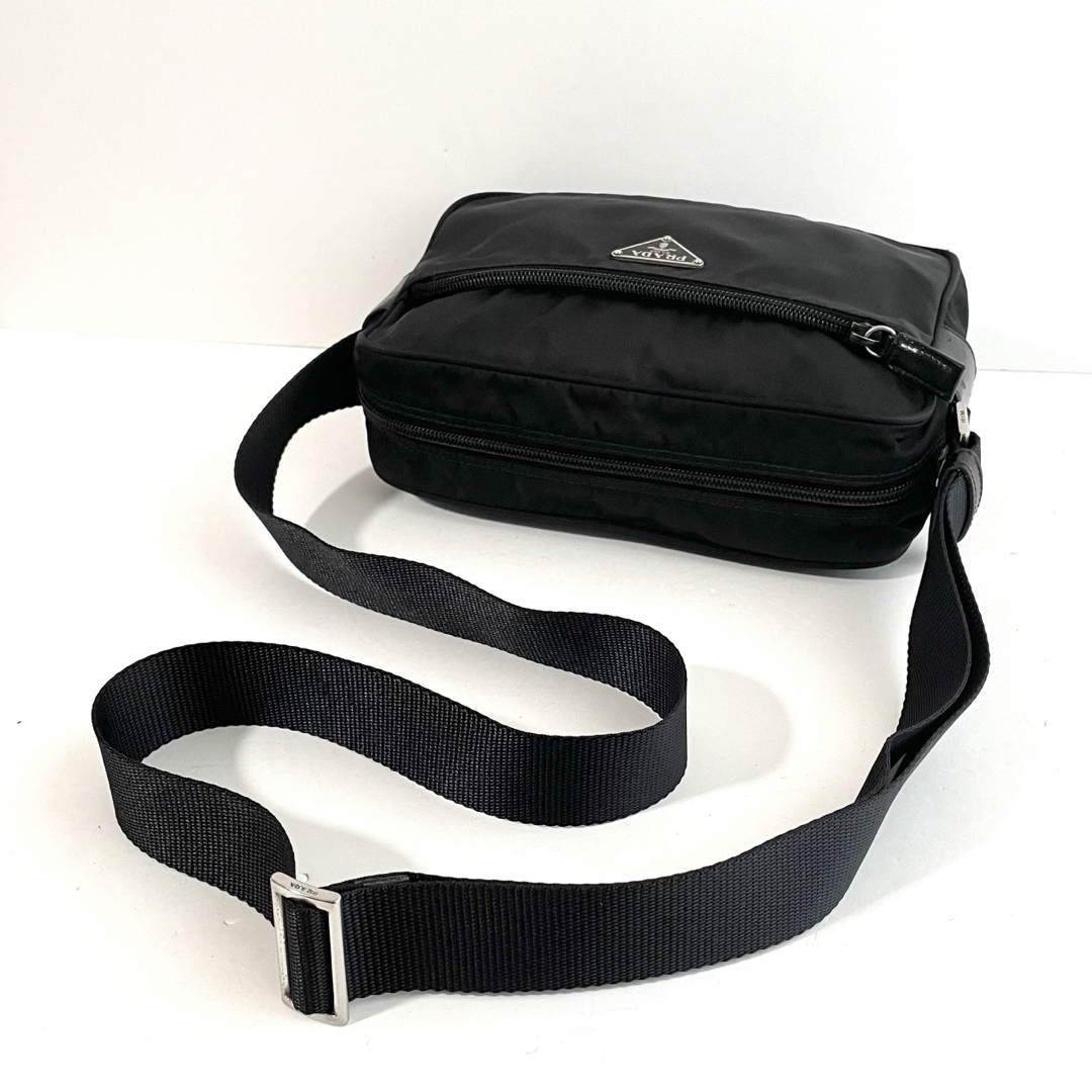 PRADA - 【美品】PRADA プラダ ショルダーバッグ カメラバッグ PRADA - 【美品】PRADA プラダ ショルダーバッグ カメラバッグ