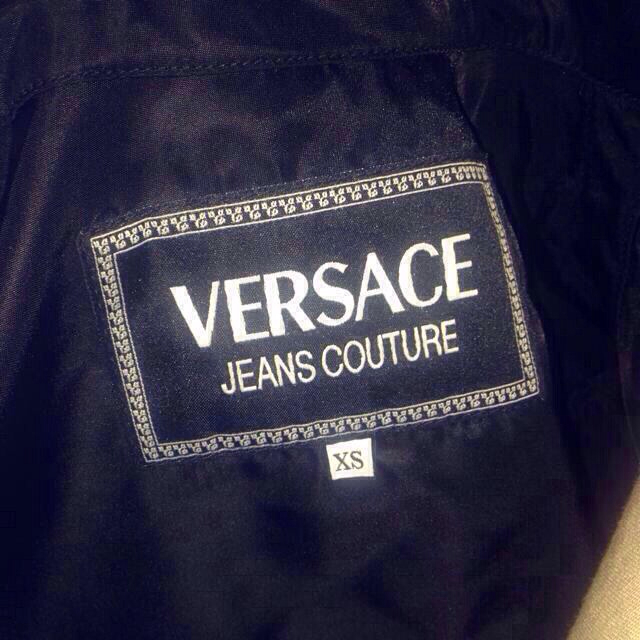 VERSACE(ヴェルサーチ)の値下げ！ヴェルサーチ ジャケット♡ レディースのジャケット/アウター(ブルゾン)の商品写真