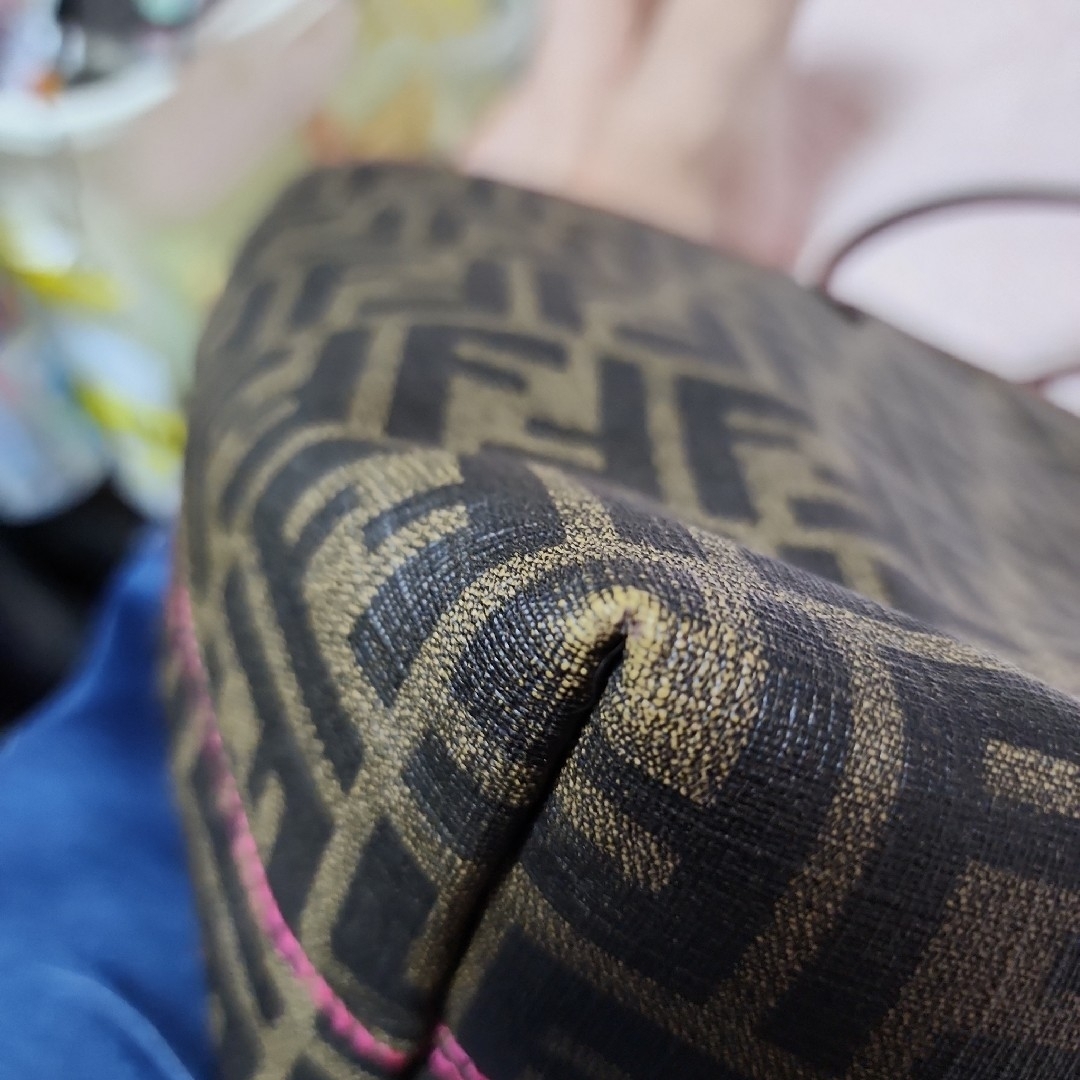 FENDI - フェンディ ロゴパターン ショルダーバッグの通販 by FENDI - フェンディ ロゴパターン ショルダーバッグの通販 by
