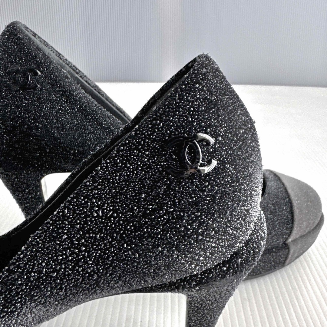 CHANEL - CHANEL シャネル バイカラー ココマーク 厚底 パンプス CHANEL - CHANEL シャネル バイカラー ココマーク 厚底 パンプス