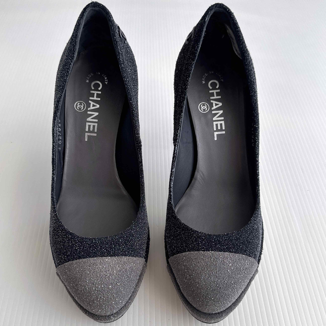 CHANEL - CHANEL シャネル バイカラー ココマーク 厚底 パンプス CHANEL - CHANEL シャネル バイカラー ココマーク 厚底 パンプス