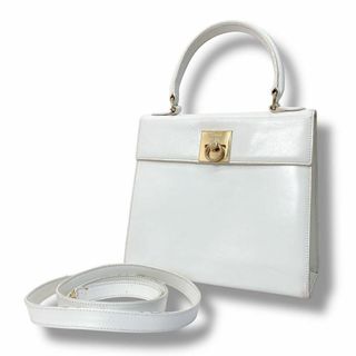 CELINE(ホワイト/白色系)のフリマアイテム一覧 CELINE(ホワイト/白色系)のフリマアイテム一覧