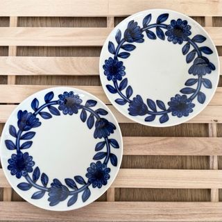 MEISSEN - 【マイセン】カップ&ソーサーとデザート皿 2セット MEISSEN - 【マイセン】カップ&ソーサーとデザート皿 2セット
