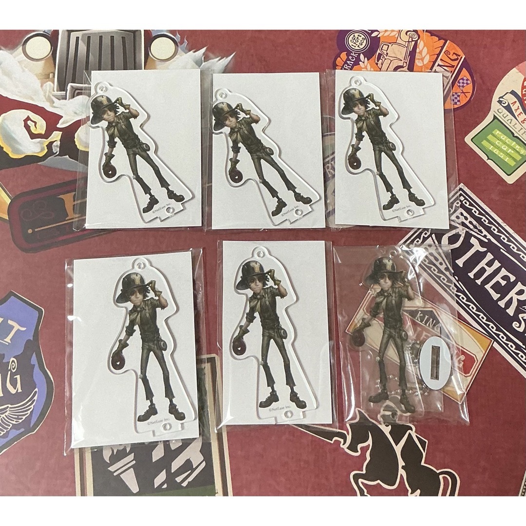第五人格 探鉱者 アクリルスタンドキーホルダー 設定画 エンタメ/ホビーのおもちゃ/ぬいぐるみ(キャラクターグッズ)の商品写真