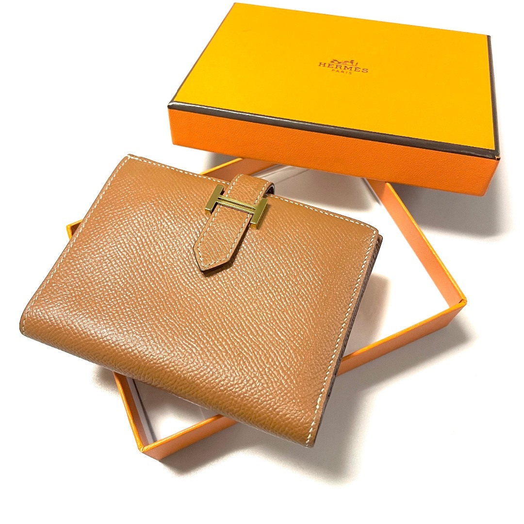HERMES - 新品 HERMES エルメス べアン コンパクト ゴールド HERMES - 新品 HERMES エルメス べアン コンパクト ゴールド