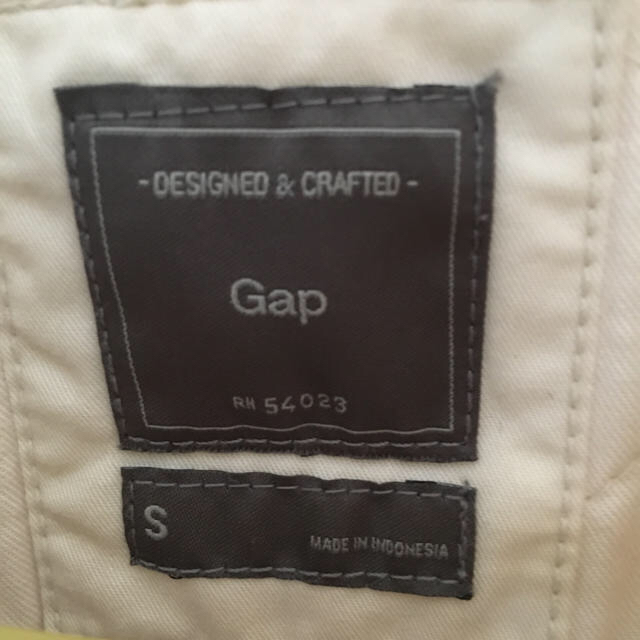 GAP(ギャップ)のGAP ホワイトブルゾン レディースのジャケット/アウター(ブルゾン)の商品写真