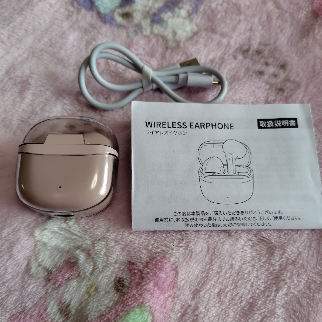 3COINS(スリーコインズ)のスリコ ワイヤレスイヤホン スマホ/家電/カメラのオーディオ機器(ヘッドフォン/イヤフォン)の商品写真